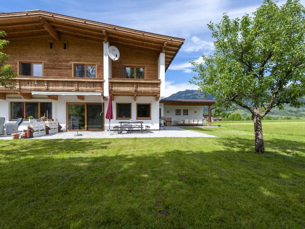 Stellar Holiday Home In Hopfgarten With Roof Terrace Hopfgarten im Brixental Exterior photo